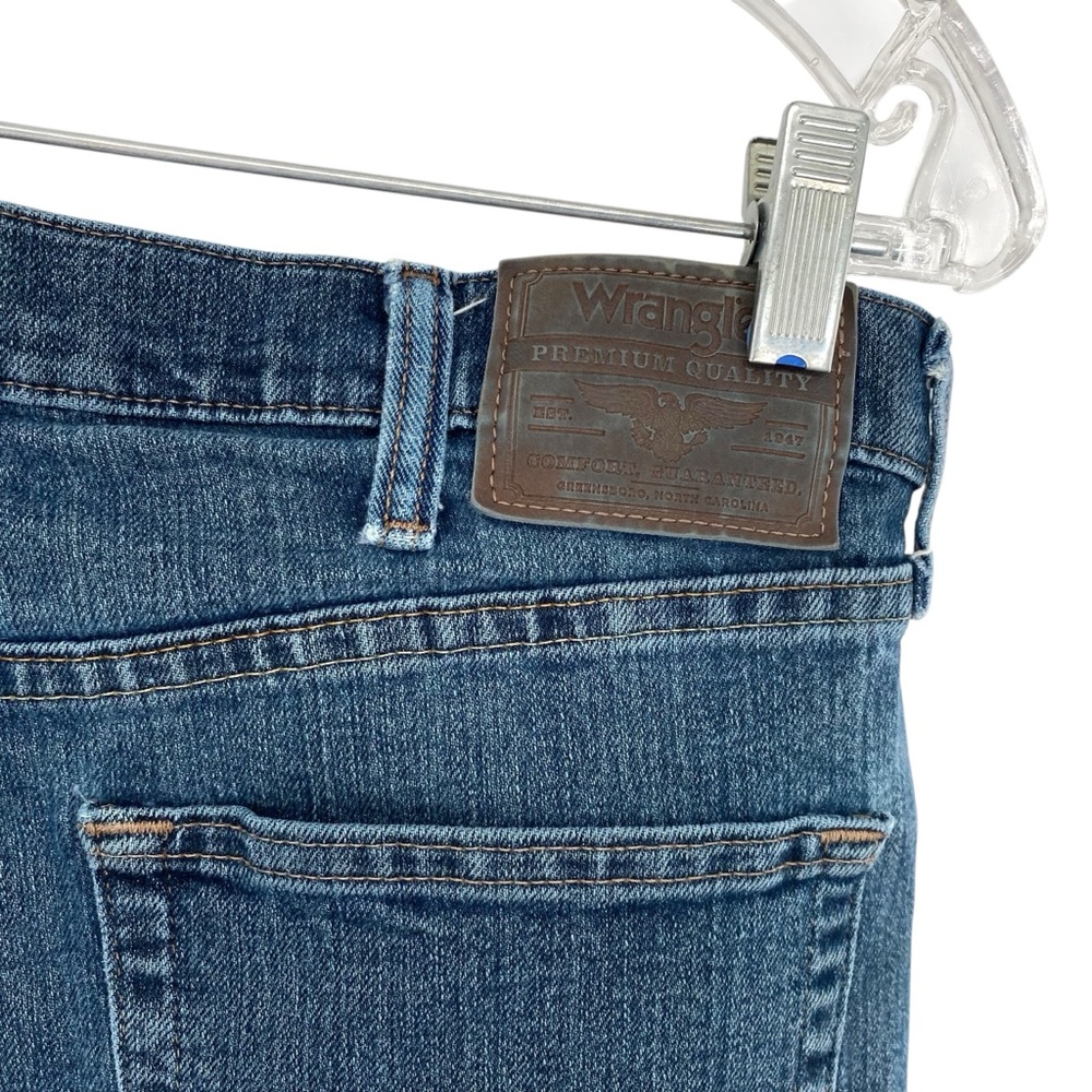 Wrangler Men’s Relaxed Fit Jeans 34 - Picture 6 of 8